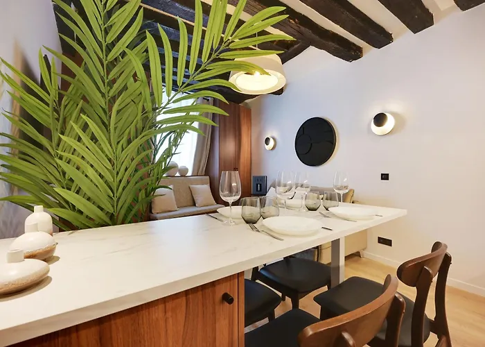 Appartement Chic - 1br-4p -ac- Marais-vosges