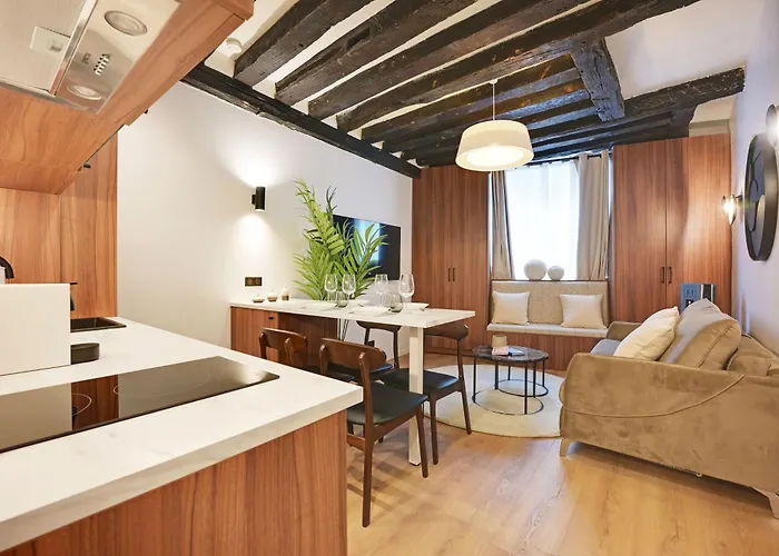 Chic - 1br-4p -ac- Marais-vosges Appartement *